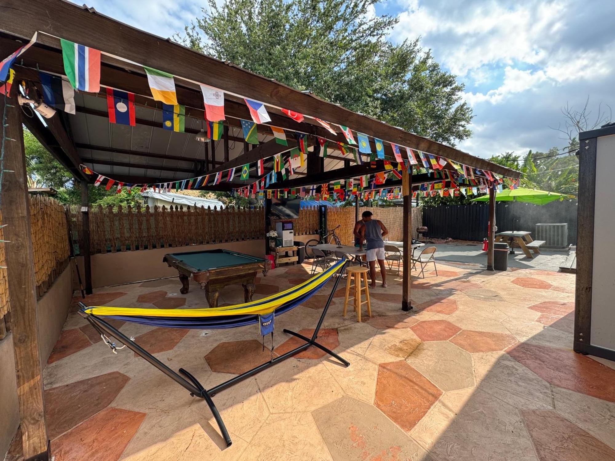 Wynwood Beds Hostel Miami Exterior foto